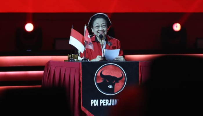 Megawati Soekarnoputri memberikan pidato dalam Rapat Kerja Nasional (Rakernas) ke-IV PDIP tahun 2023.
