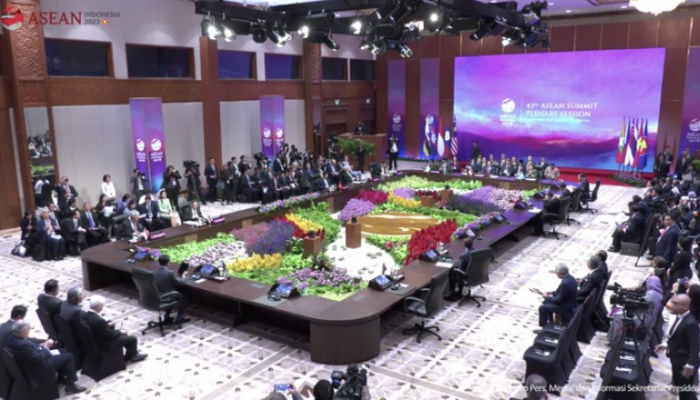 Presiden Joko Widodo membuka Konferensi Tingkat Tinggi ke-43 ASEAN di Jakarta Convention Center pada Selasa (5/9/2023)." (Tangkapan Layar Youtube Sekretariat Presiden)