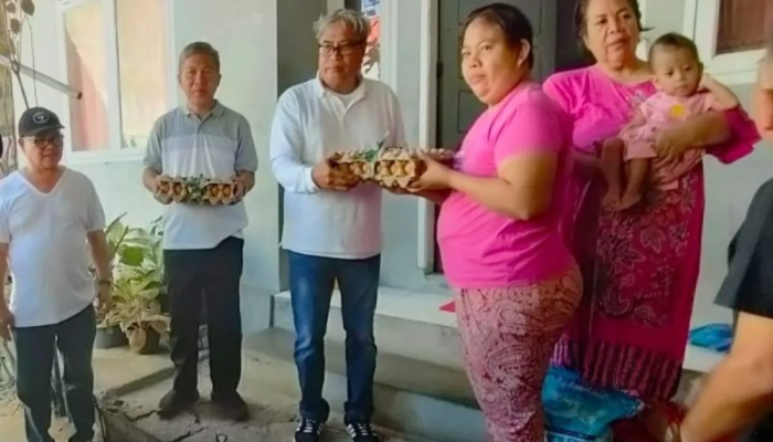 Kaper Diano mengoordinasikan perjalanan bersama tim PPS (Satgas Percepatan Penurunan Stunting) serta menyalurkan bantuan yang telah dihimpun untuk anak-anak yang mengalami stunting di Manado.