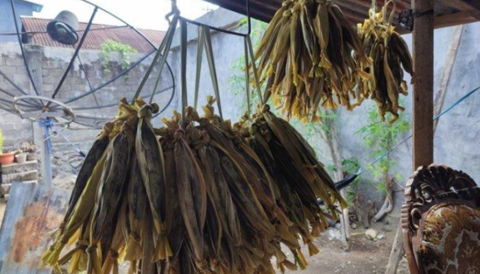 Dodol telah menjadi hidangan istimewa yang umumnya disajikan selama perayaan Pengucapan Syukur di Sulawesi Utara.
