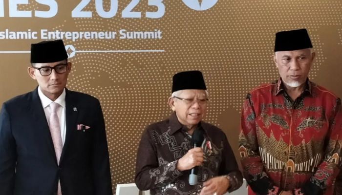Wapres RI Ma'ruf Amin Kukuhkan Posisi Indonesia sebagai Pusat Ekonomi Syariah Global di Kota Padang