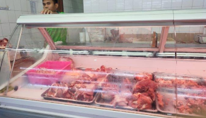 Daging Babi di Pasar Swalayan Jumbo Manado