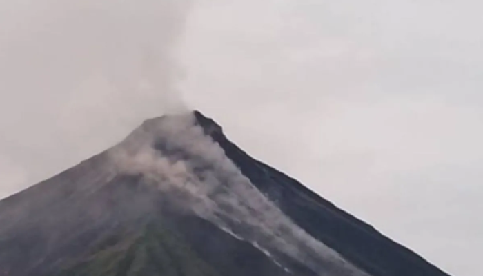 PVMBG melaporkan penurunan aktivitas gempa guguran Gunung Karangetang di Pulau Siau, Sulut, pada periode 1-7 September.
