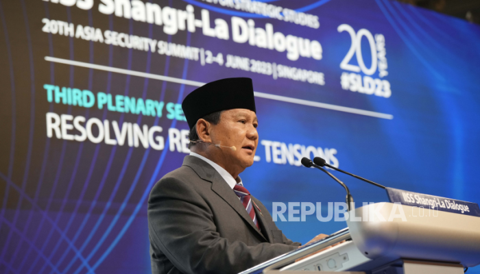 Menteri Pertahanan Prabowo Subianto diundang sebagai salah satu pembicara pada acara Shangri-La Dialogue ke-20 yang diselenggarakan di Singapura.