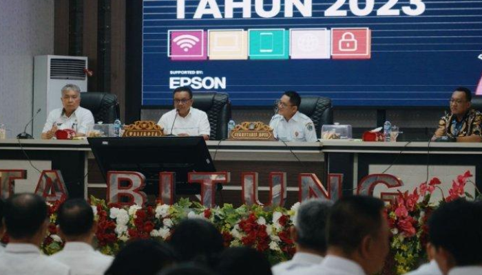 Wali Kota Bitung, Maurits Mantiri, melaksanakan peninjauan dan pelaksanaan proyek Kota Cerdas di Bitung, Sulawesi Utara (Sulut)