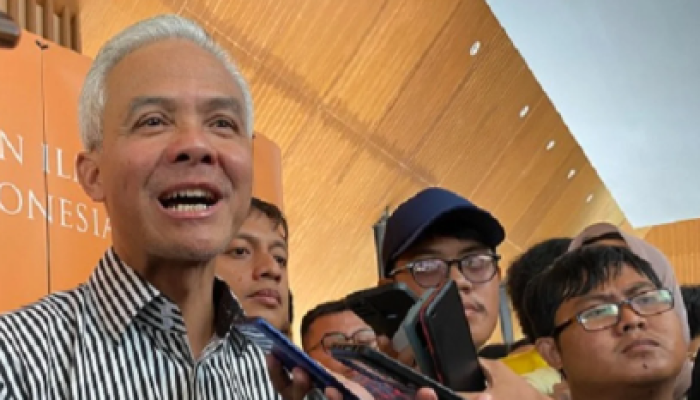 Ganjar Pranowo di Kampus UI. Jawa Tengah, Senin (18\923)
