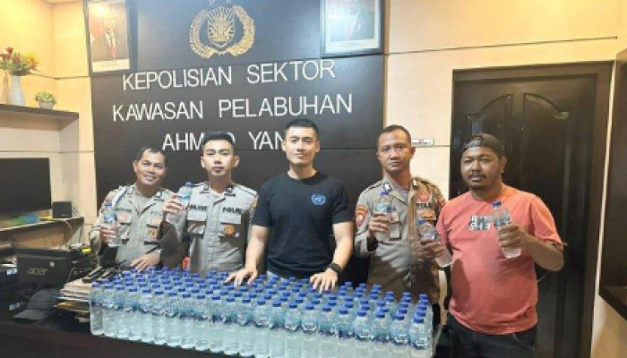 Polsek Pelabuhan Ahmad Yani Ternate berhasil menyita "cap tikus" sebagai barang bukti pada Senin, 18 September 2023.