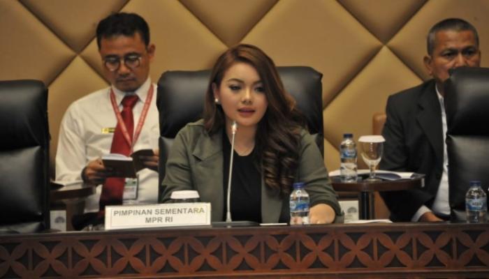 Hillary Brigitta Lasut, seorang anggota Komisi I DPR.