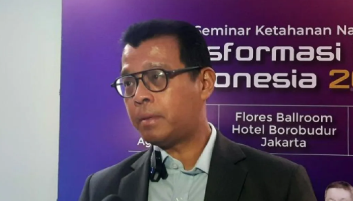 Gubernur Lemhannas RI Andi Widjajanto berbicara dalam Seminar Nasional Transformasi Digital Indonesia 2045.
