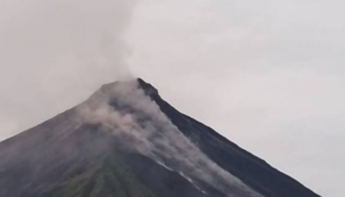 Gunung Karangetang di Pulau Siau, Sulawesi Utara.