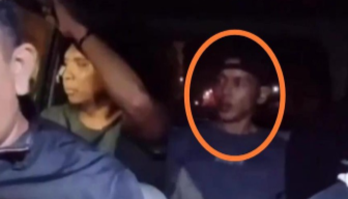 Pelaku pencurian Kotamobagu BAB di mobil saat diantar petugas.