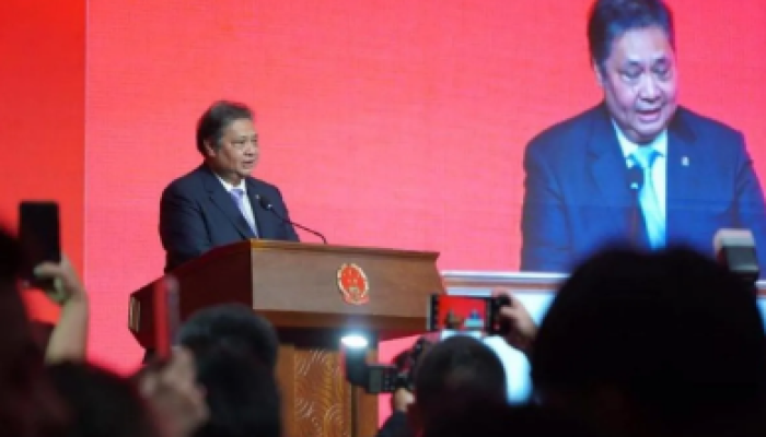 Airlangga Hartarto menghadiri peringatan Hari Kemerdekaan Republik Rakyat Tiongkok ke-74 di Jakarta pada 20 September 2023.