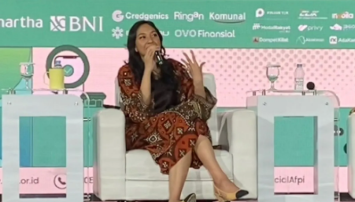 Putri Tanjung, Staf Khusus Presiden, menghadiri AFPI UMKM DIGITAL SUMMIT 2023 di Jakarta pada tanggal 21 September 2023.