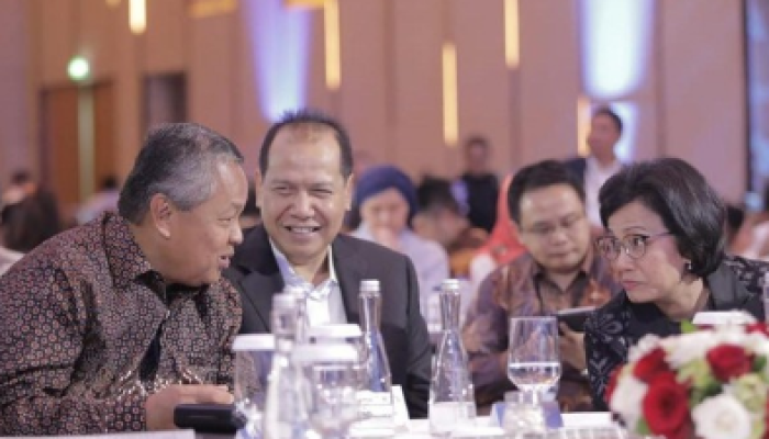 Perry Warjiyo (Gubernur BI), Chairul Tanjung (Chairman CT Corp), dan Sri Mulyani Indrawati (Menteri Keuangan) hadir di acara Prognosis Ekonomi 2019 di CNBC Indonesia.