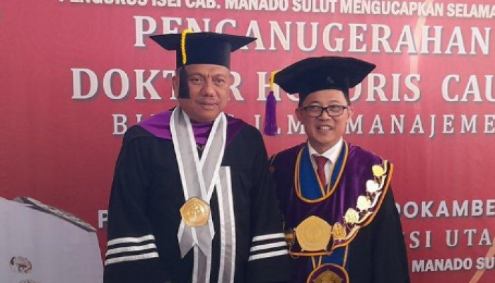 Gubernur Sulut Prof (HC) Olly Dondokambey dan Rektor Unsrat Prof Berty Sompie.