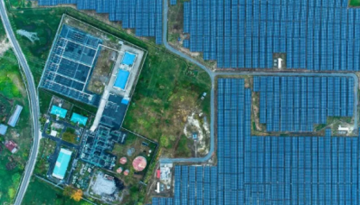 PLTS Likupang di Sulawesi Utara, yang berkapasitas 21MW, menyediakan listrik ke wilayah Sulut, Gorontalo, dan Sulteng, serta mendukung konsep KEK Likupang yang berbasis konservasi alam.