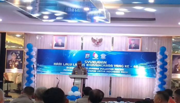Kapolda Sulut Irjen Pol Setyo Budiyanto berbicara pada perayaan Hari Lalu Lintas Bhayangkara ke-68.