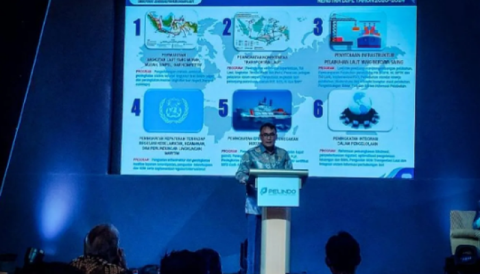 Plt. Dirjen Hubla Kemenhub, Antoni Arif Priadi, Berbicara di Acara "Potret 2 Tahun Pelindo Pasca Penggabungan" di Jakarta