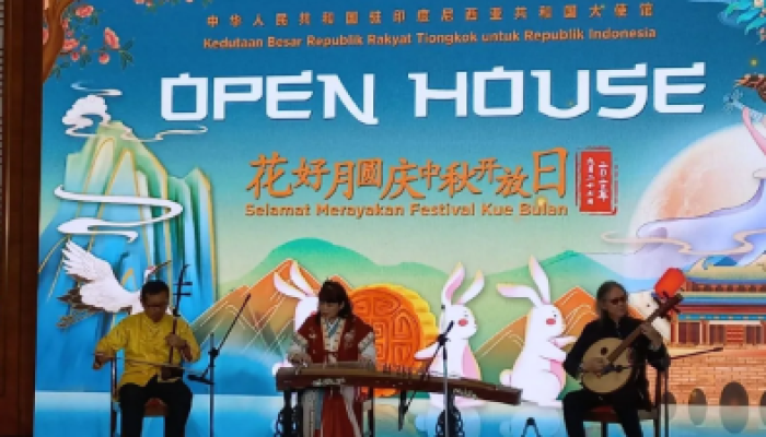 602 Musik alat tradisional China di Open House Kedubes China Jakarta, 27/9/2023.