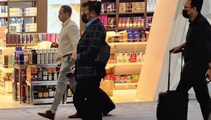 Menteri Pertanian Syahrul Yasin Limpo, saat tiba dari luar negeri di Terminal 3 Bandara Soekarno-Hatta, Tangerang, Banten pada tanggal 4 Oktober 2023.