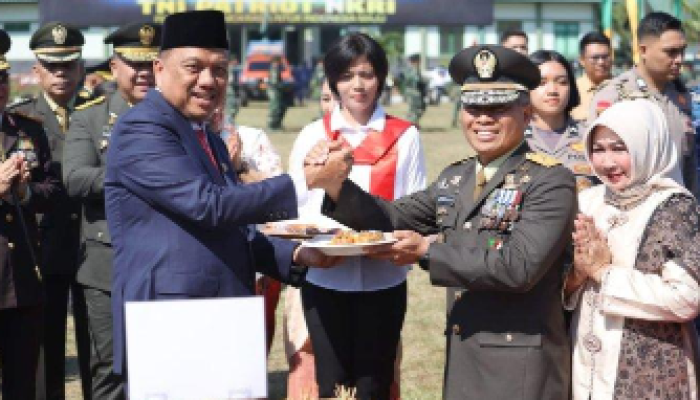 Gubernur Sulawesi Utara, Olly Dondokambey, Hadiri HUT ke-78 TNI di Lapangan Kodam XIII/Merdeka.