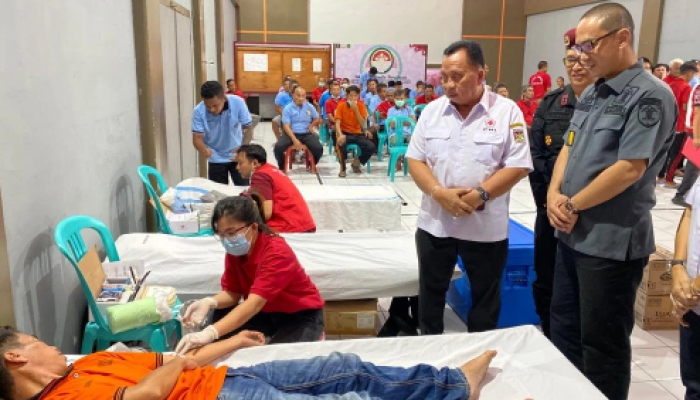 Warga Binaan Lapas Tondano sangat antusias dalam berpartisipasi dalam acara donor darah bersama PMI Minahasa.