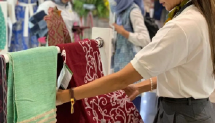 Pameran Kain Sulut di LIKE 2023